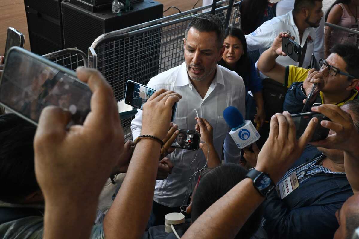Alejandro Murat estuvo presente en el evento de Sheinbaum este fin de semana en Oaxaca. | Foto: Daniel Augusto