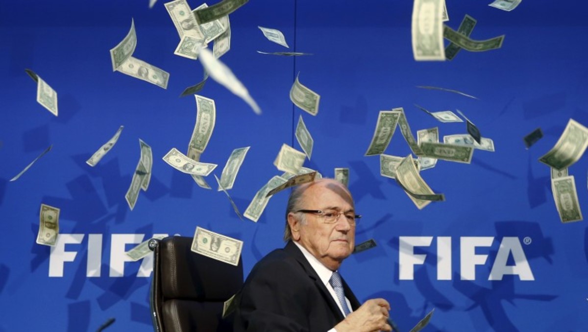 Joseph Blatter cuestiona a Gianni Infantino por su plan de privatizar el futbol (Reuters)