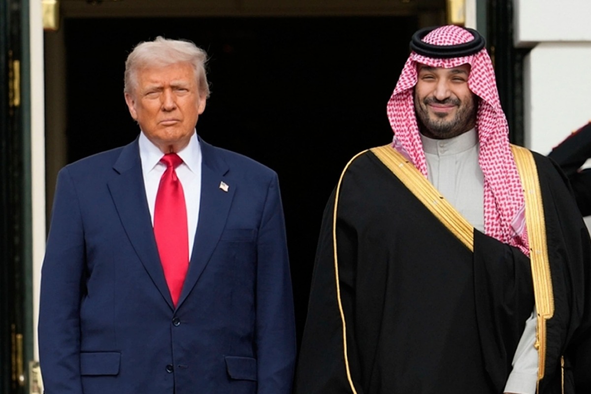 El presidente de EU, Donald Trump, junto al príncipe heredero de Arabia Saudí, Mohammed bin Salman. | Foto: AP