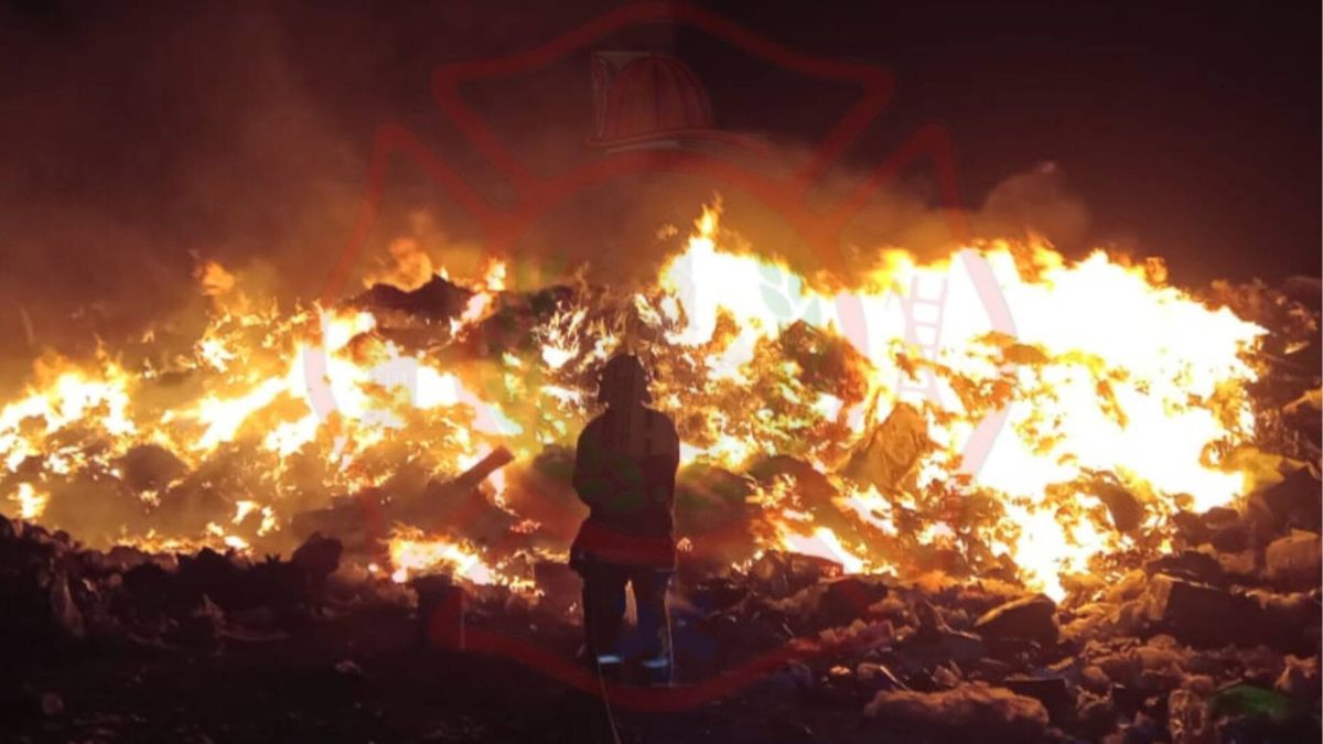 Las labores de combate al fuego se han desarrollado de manera paulatina. | Heroico Cuerpo de Bomberos Dolores Hidalgo, Guanajuato.