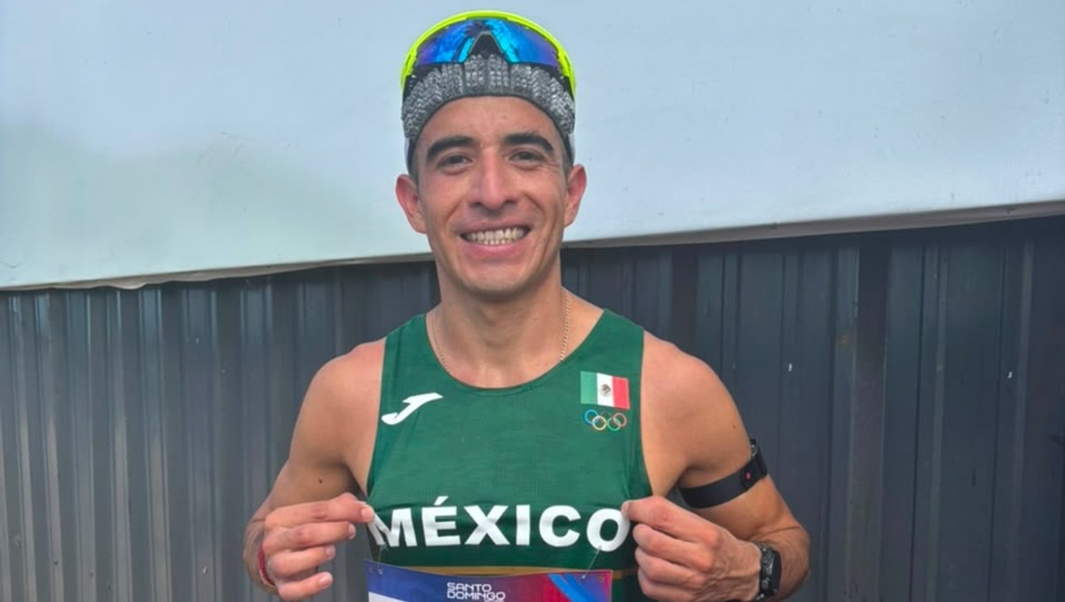 Ricardo Ortiz se impone en los Juegos Centroamericanos con el oro en medio maratón marcha (Instagram @rommel_pacheco)