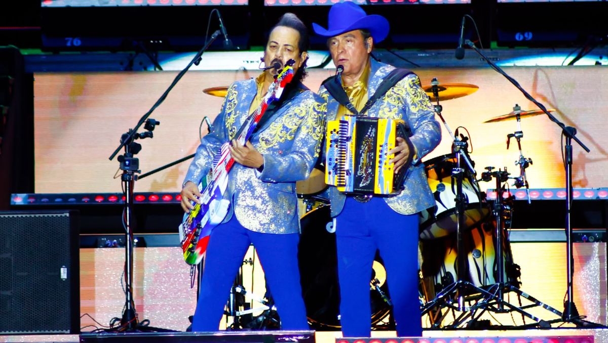 Los Tigres del Norte inauguraron el Foro Pueblo Mágico | Jorge López