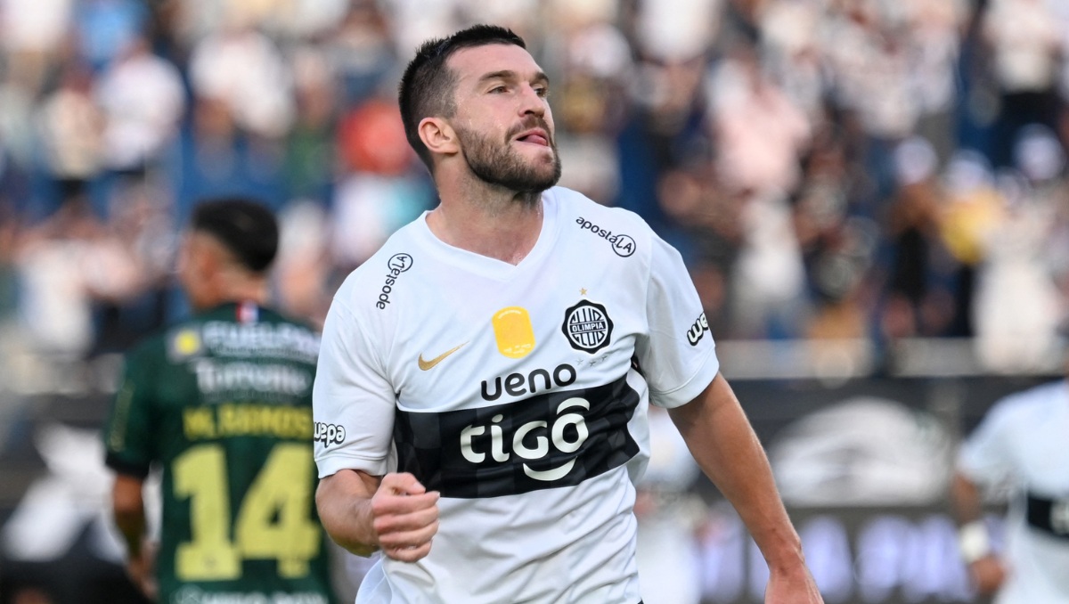 Tim Payne debuta con gol con el Olímpia en la liga paraguaya (AFP)