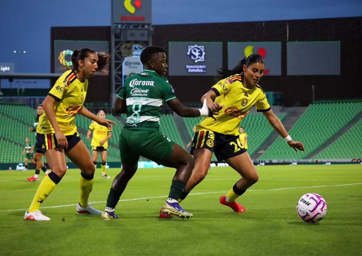América impone condiciones y vence a las Guerreras en el Corona.| Verónica Rivera.