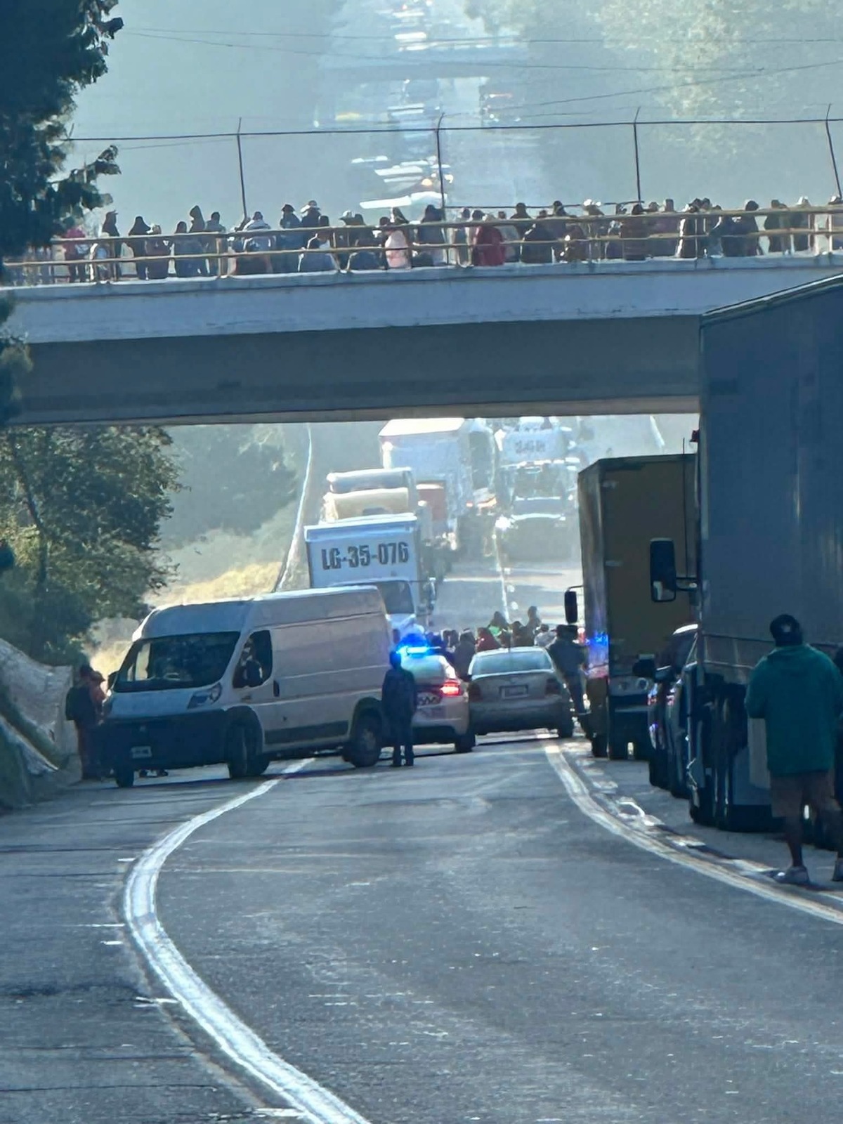 Los cierres se instalaron en las inmediaciones de Santiago Tepepa y en La Bóveda. (Cortesía)
