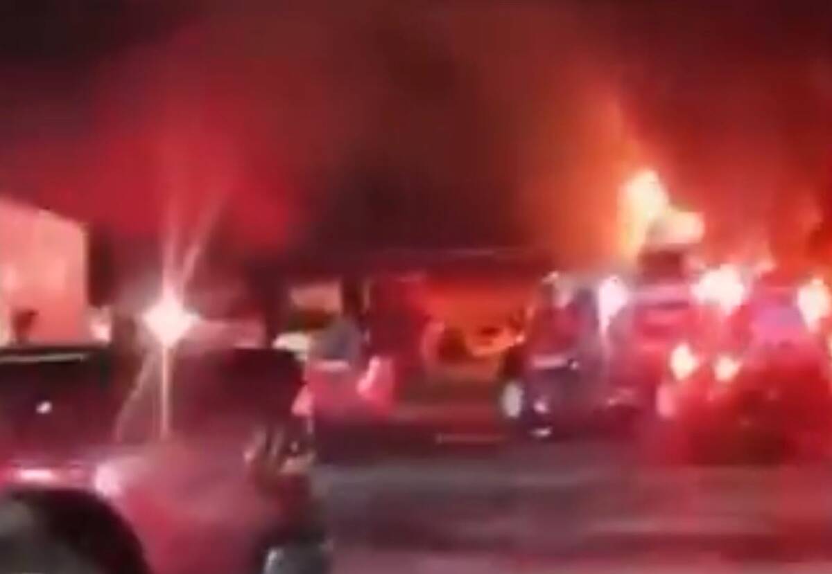 Explosión en Tlaquepaque, Jalisco, durante la noche.