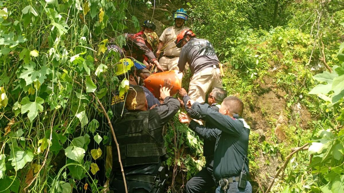 Rescate en Tonalá: Hombre sobrevive 24 horas atrapado en barranco de 15 metros (Juan Carlos Munguía)