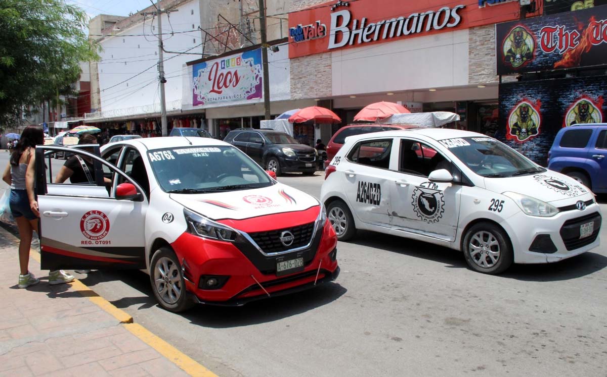 Taxistas de La Laguna de Durango. | Foto: Roberto Amaya