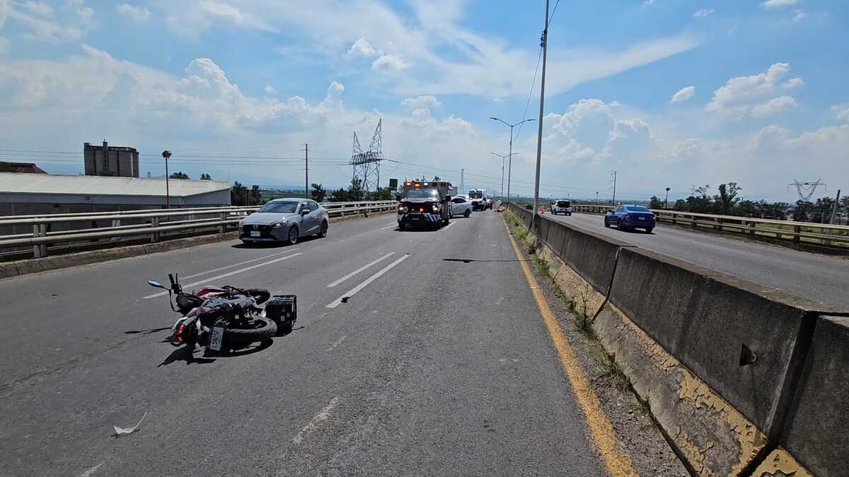 El accidente ocurrió sobre en Nuevo Periférico . (Juan Carlos Munguía)