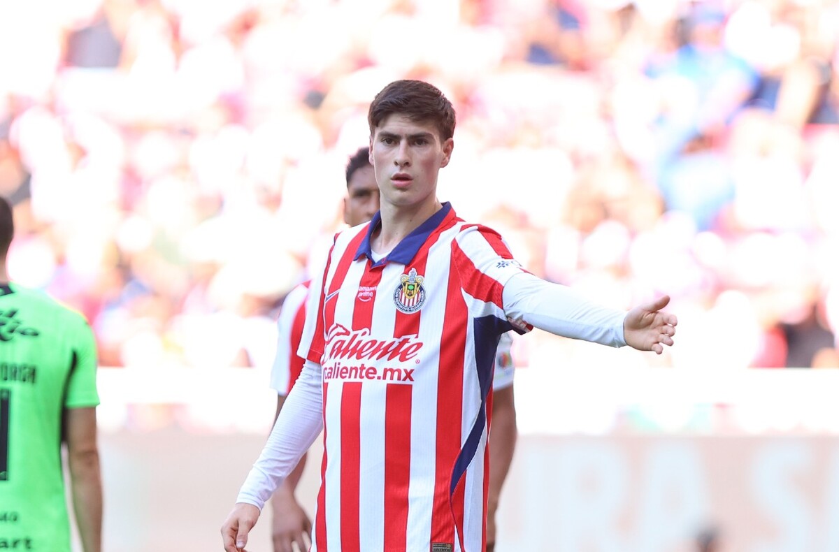 Armando González, delantero de Chivas (Imago7)
