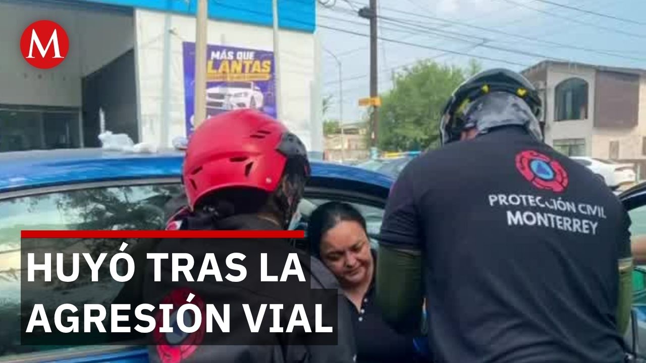 Conductor arrastra a mujer varios metros tras agresión vial en Monterrey y huye