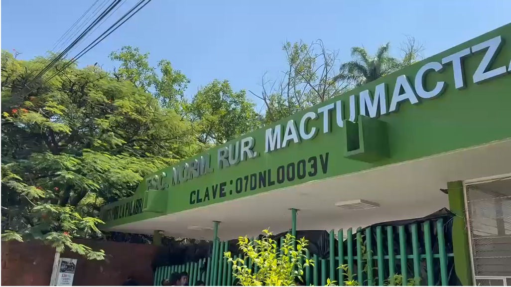 La FGE de Chiapas investiga al Comité Estudiantil de Mactumactzá por 10 denuncias de novatadas violentas a novatos.