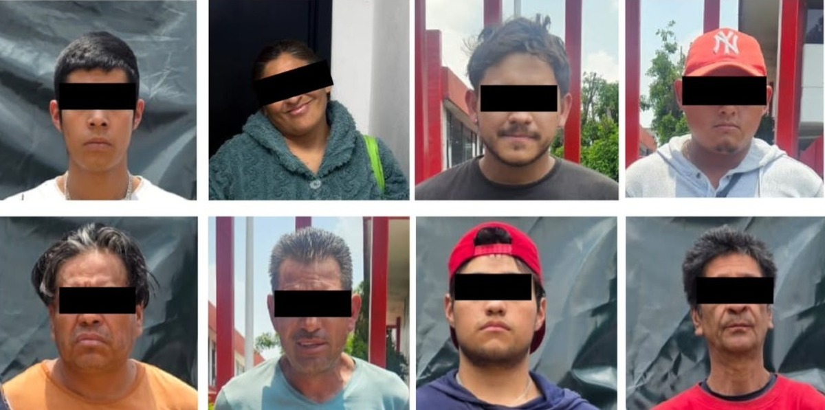 Los presuntos despojadores estaban colocando los muebles de la víctima en vía pública.
