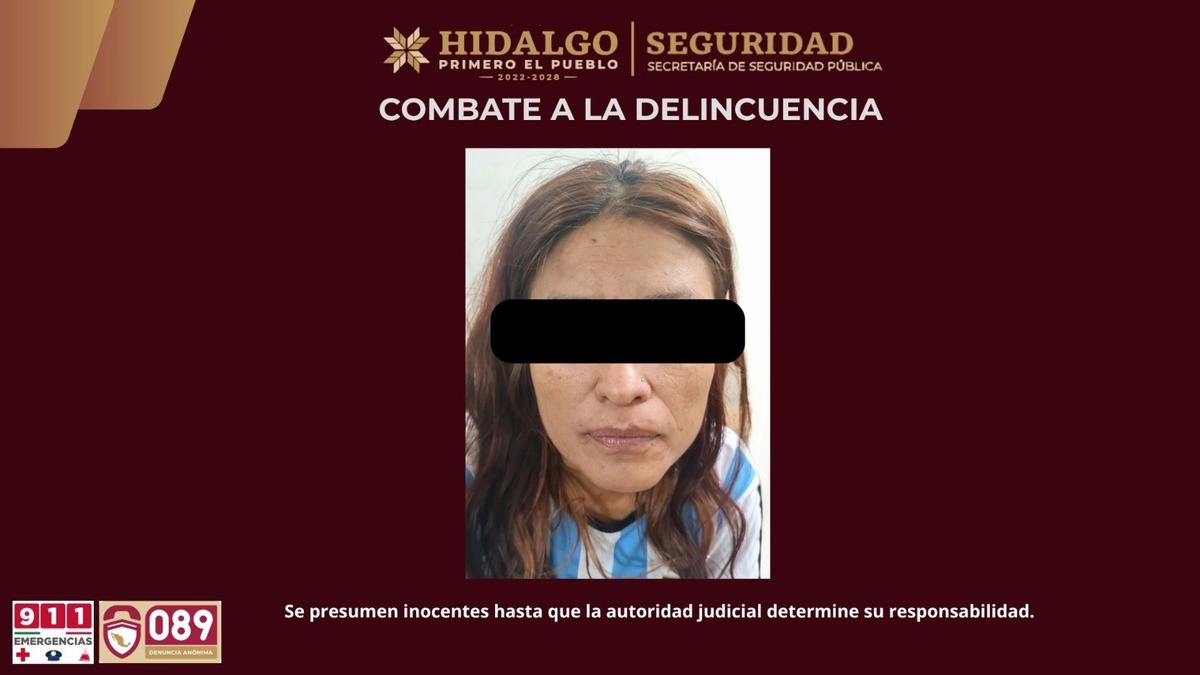 Mujer detenida en San Agustín Tlaxiaca. (Cortesía)