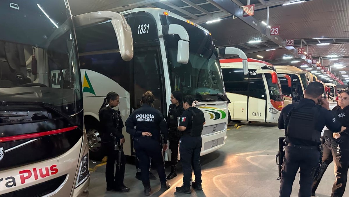 Policía mantiene un operativo permanente en la central de autobuses en Tlaquepaque (Cortesía Policía de Tlaquepaque)