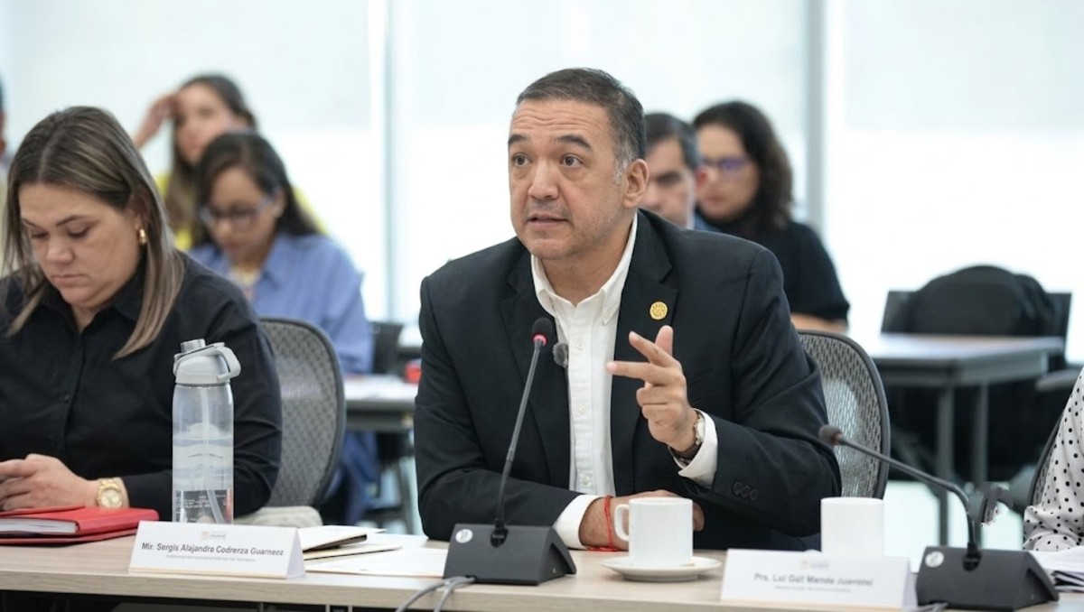 Diputado pide clausura de presunta escombrera irregular en León | Especial