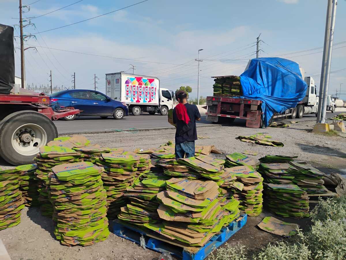 El incidente ocurrió durante la tarde de este jueves, cuando el operador frenó de manera intempestiva ante un semáforo en rojo.| Alejandro Castañeda.