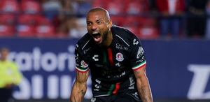 Joao Pedro, del Atlético de San Luis, fue galardonado con tres balones de oro en la edición 2026 de estos premios en la Liga MX.