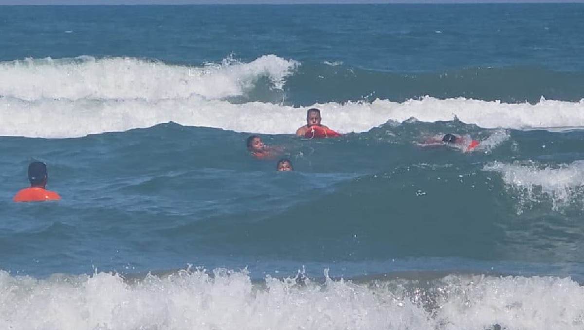 El incidente ocurrió en Playa Azul, donde un turista perdió la vida tras ingresar al mar.  | Especial