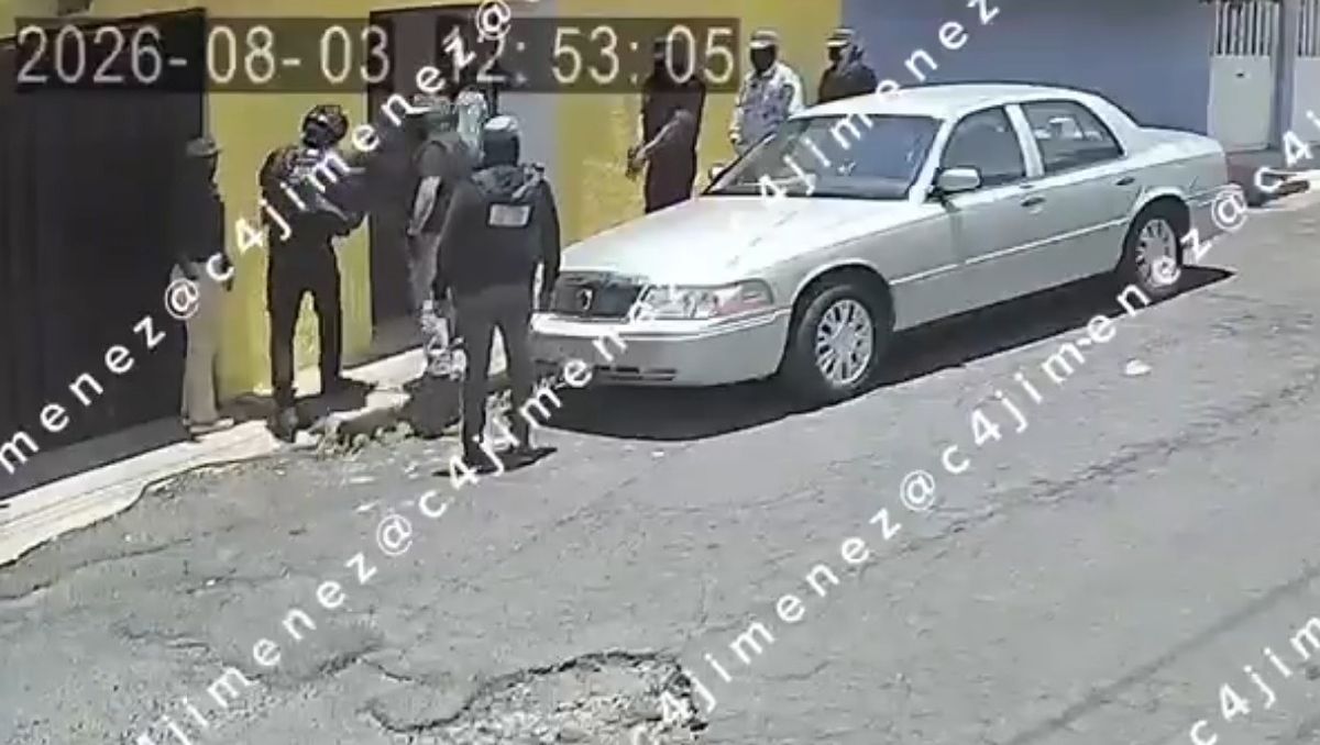 Ladrones roban casa con uniformes de la Guardia Nacional en Naucalpan