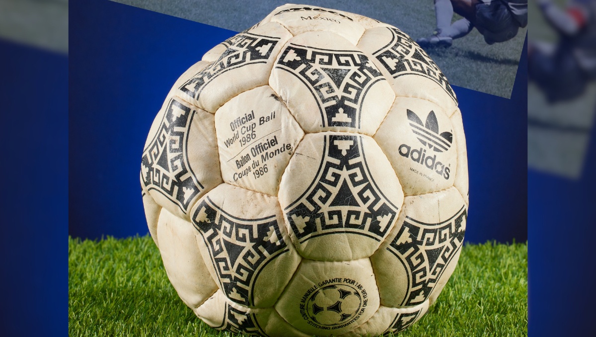 Balón de la Mano de Dios de Maradona se subastará en Estados Unidos (Heritage Auctions)