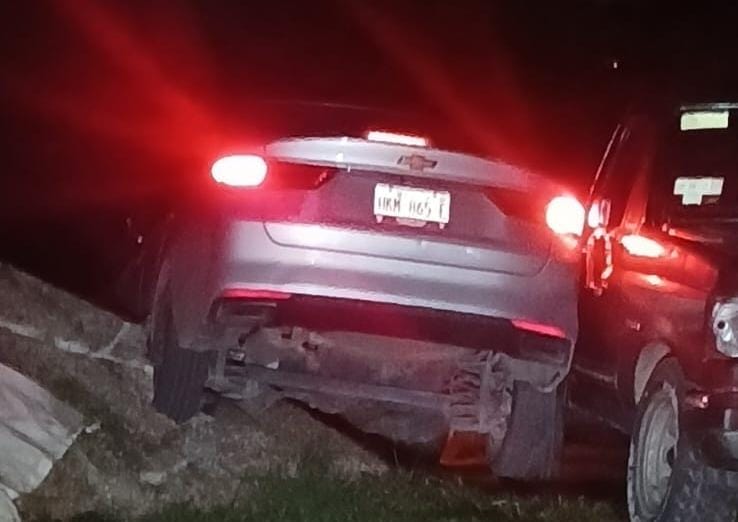 Mujer detenida tras protagonizar accidente. (Cortesía)