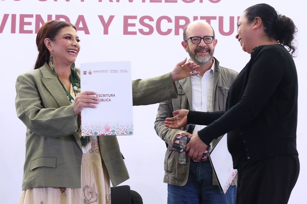 Clara Brugada entrega acciones de vivienda y escrituras en CdMx. | Especial
