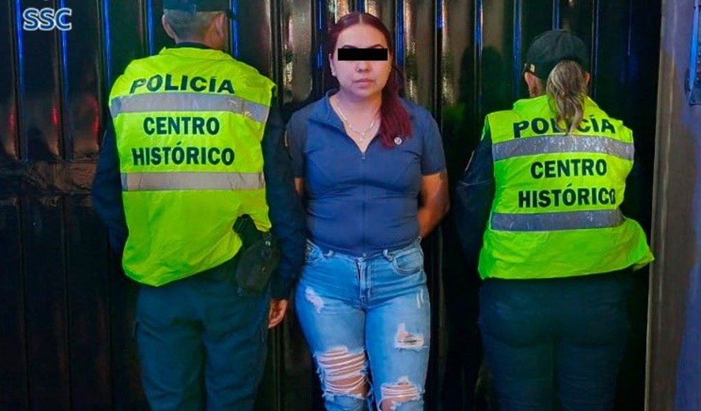 Mujer intenta pagar con billetes falsos y termina detenida en Cuauhtémoc | Foto: X. @PabloVazC