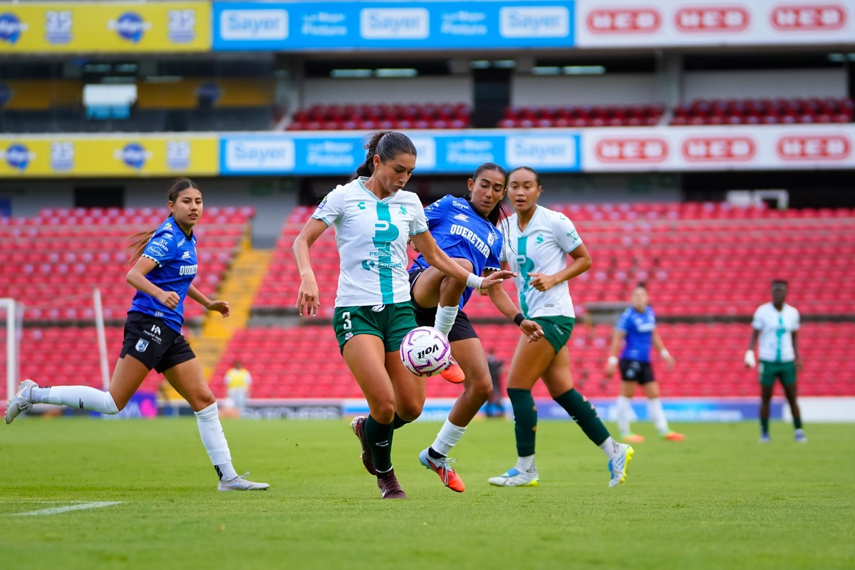 Santos Femenil derrota 2-1 al Querétaro y suma sus primeros puntos. | Foto: cortesía del Club Santos.