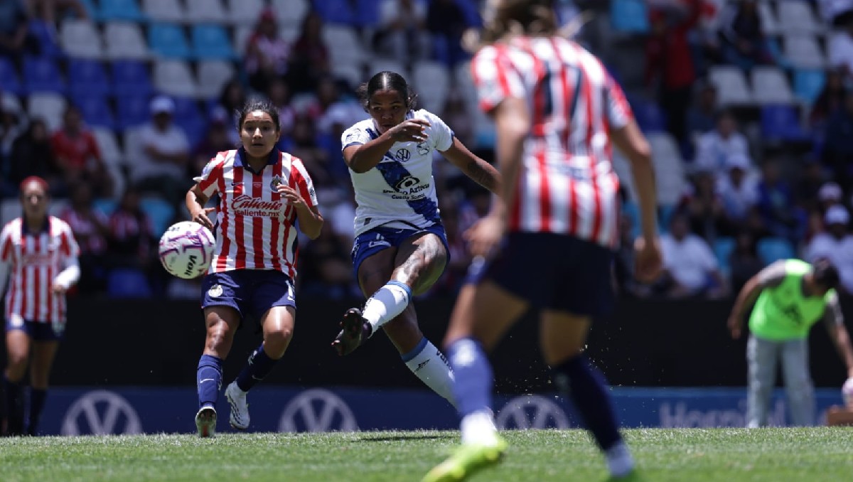 Cae el Club Puebla Femenil ante las Chivas Rayadas de Guadalajara en el Cuauhtémoc | Especial