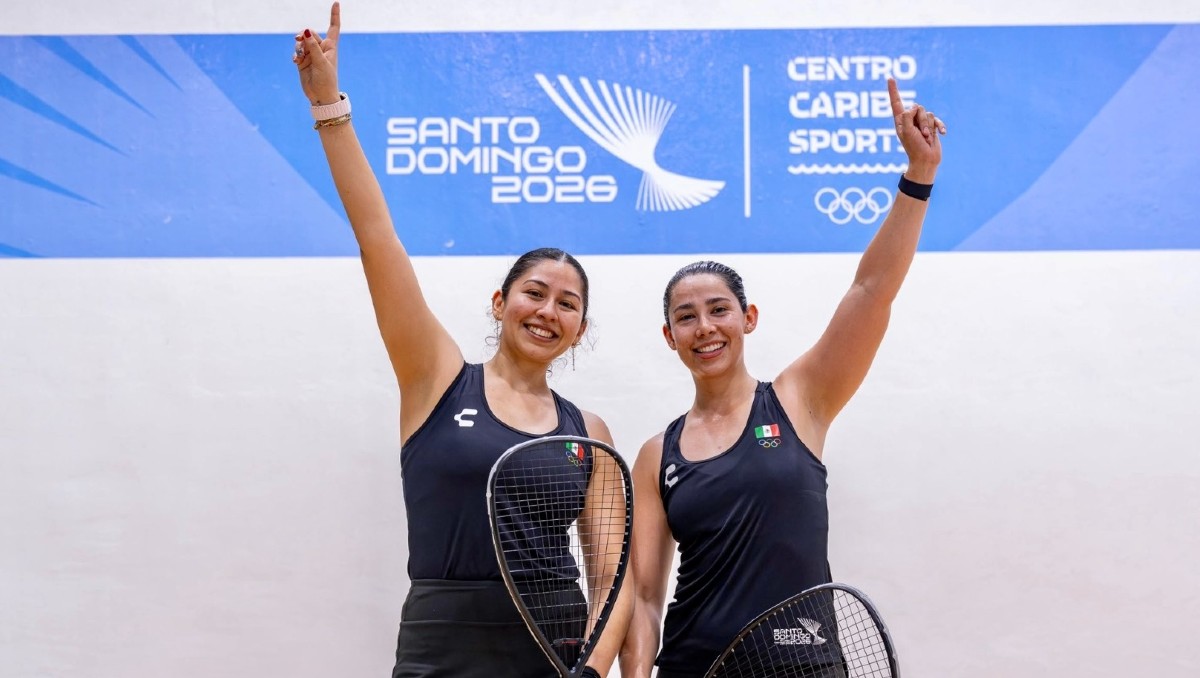 La jalisciense Alexandra Herrera y su compañera Montserrat Mejía lograron oro en racquetbol de Santo Domingo 2026 (Cortesía Desarrollo Social Jalisco)