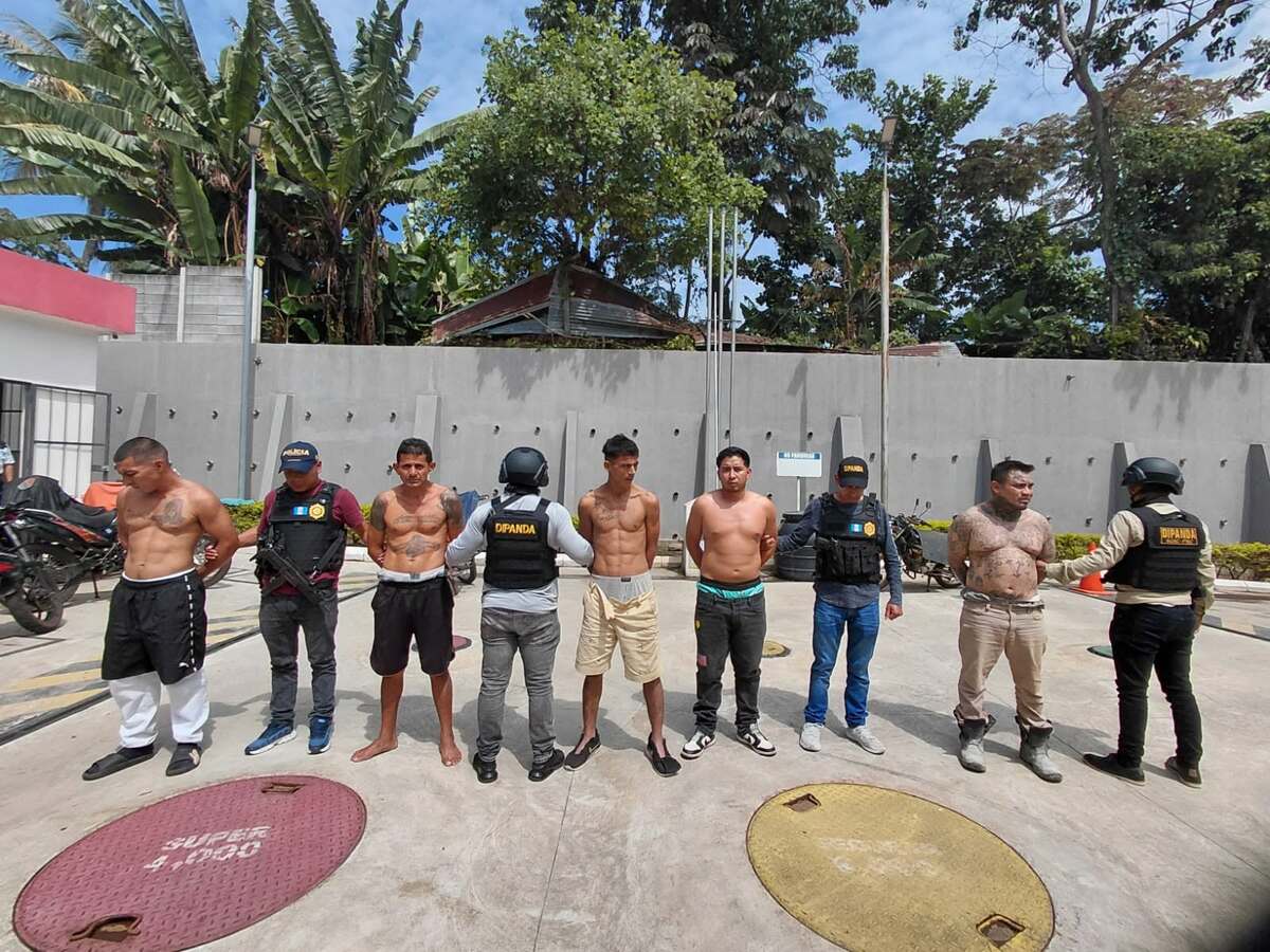 La PNC coordina expulsión de cinco presuntos mareros salvadoreños. | PNC de Guatemala.