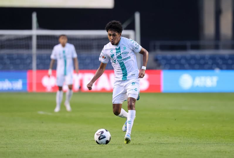 Tras caer ante Chicago Fire, los Guerreros viajaron para preparar su tercer y último partido de la fase de grupos.| Foto: Club Santos.