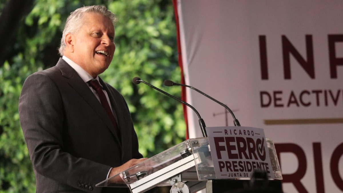 Como parte de su trabajo de gestión, Ferro informó que durante el último año entregó más de 500 apoyos a familias.