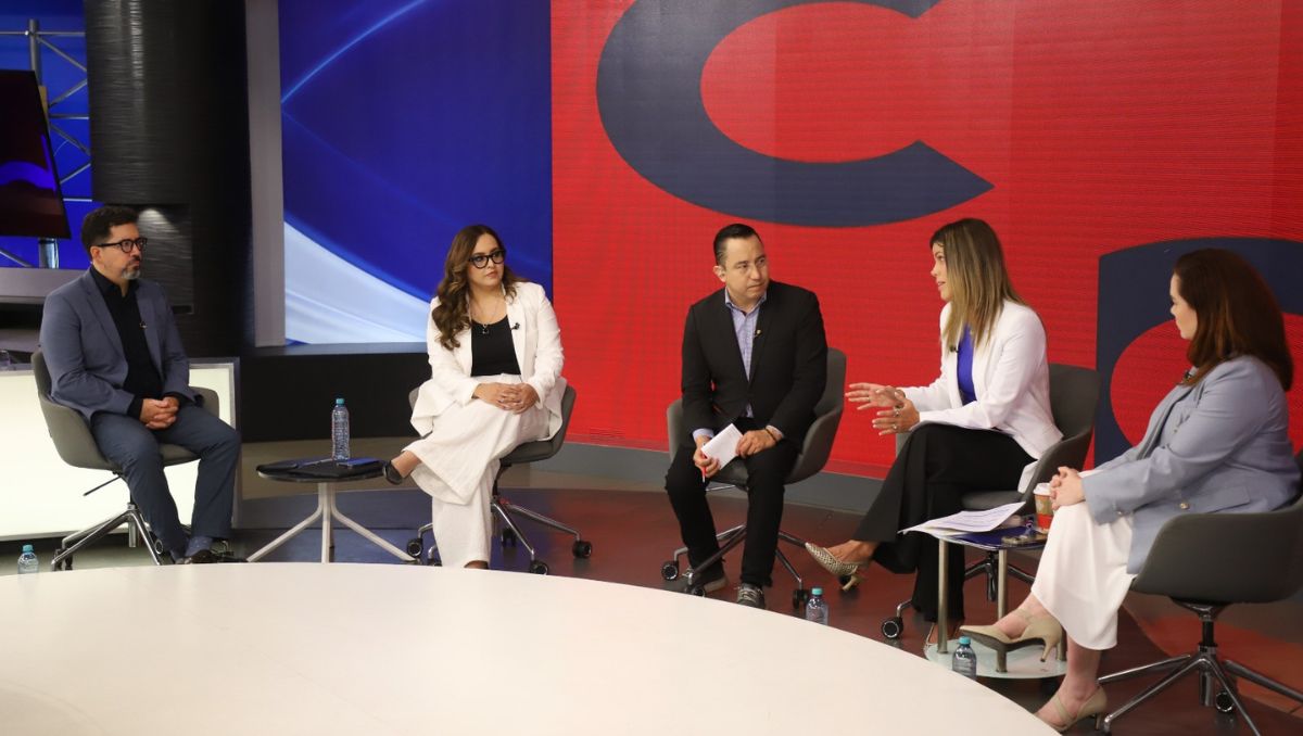 Los invitados de la mesa del programa Cambios estuvieron de acuerdo con que la información es un derecho público | Luis Guerra