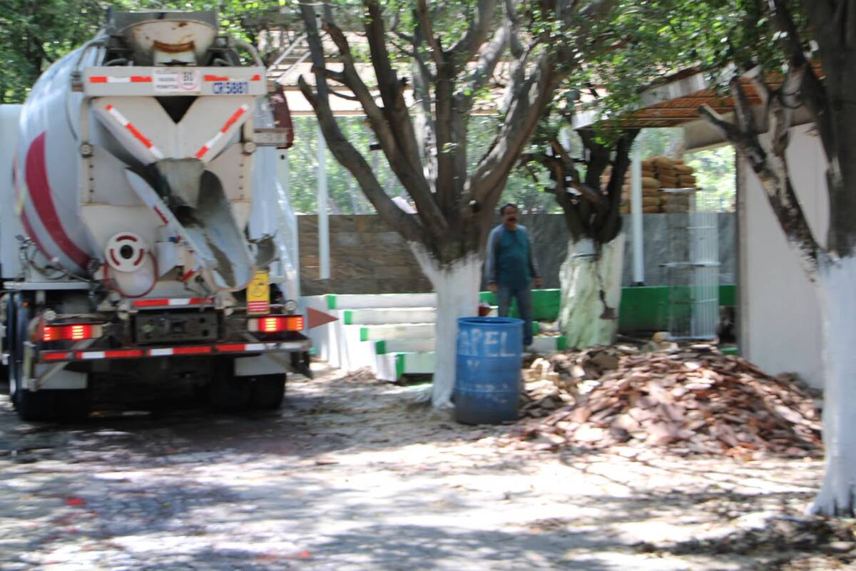 Rehabilitación en escuelas. ( Cortesía El Salto)