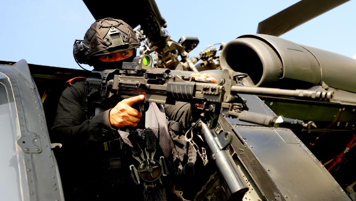 En el sitio se aseguró un fusil tipo Barret, armas largas y un vehículo | Roberto Alanís
