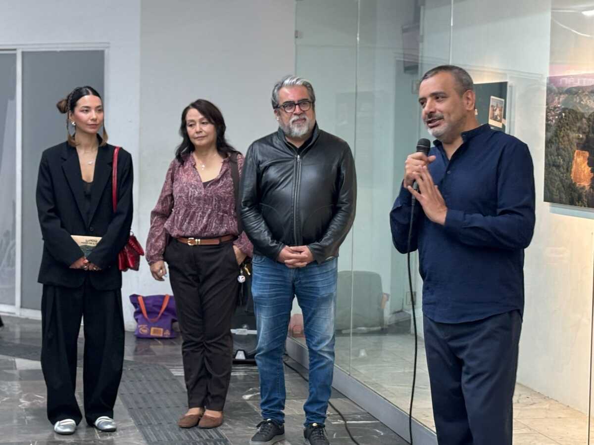 La exposición permanecerá abierta para todos los usuarios del transporte que deseen visitarla. | Foto: X @MetroCDMX