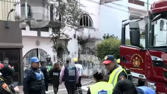 Bomberos y protección civil se movilizaron a la zona. | Especial