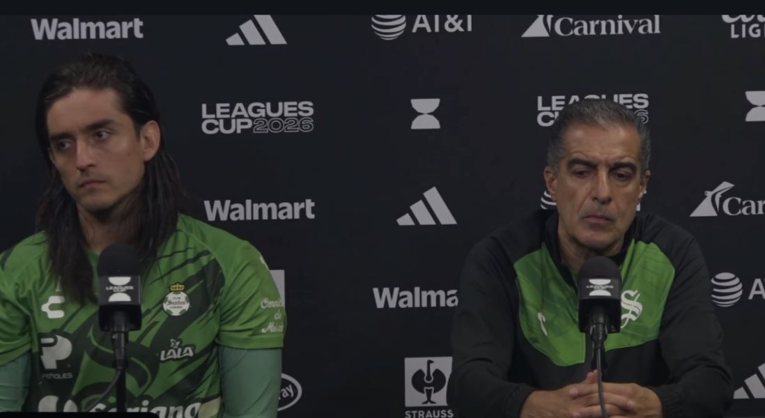 Carlos Acevedo y Renato Paiva. | Foto: Luis Jiménez
