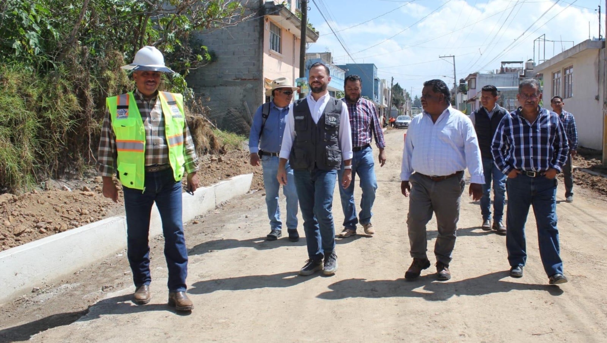 Chedraui supervisa trabajos de rehabilitación en San Aparicio, Puebla | Ayuntamiento de Puebla