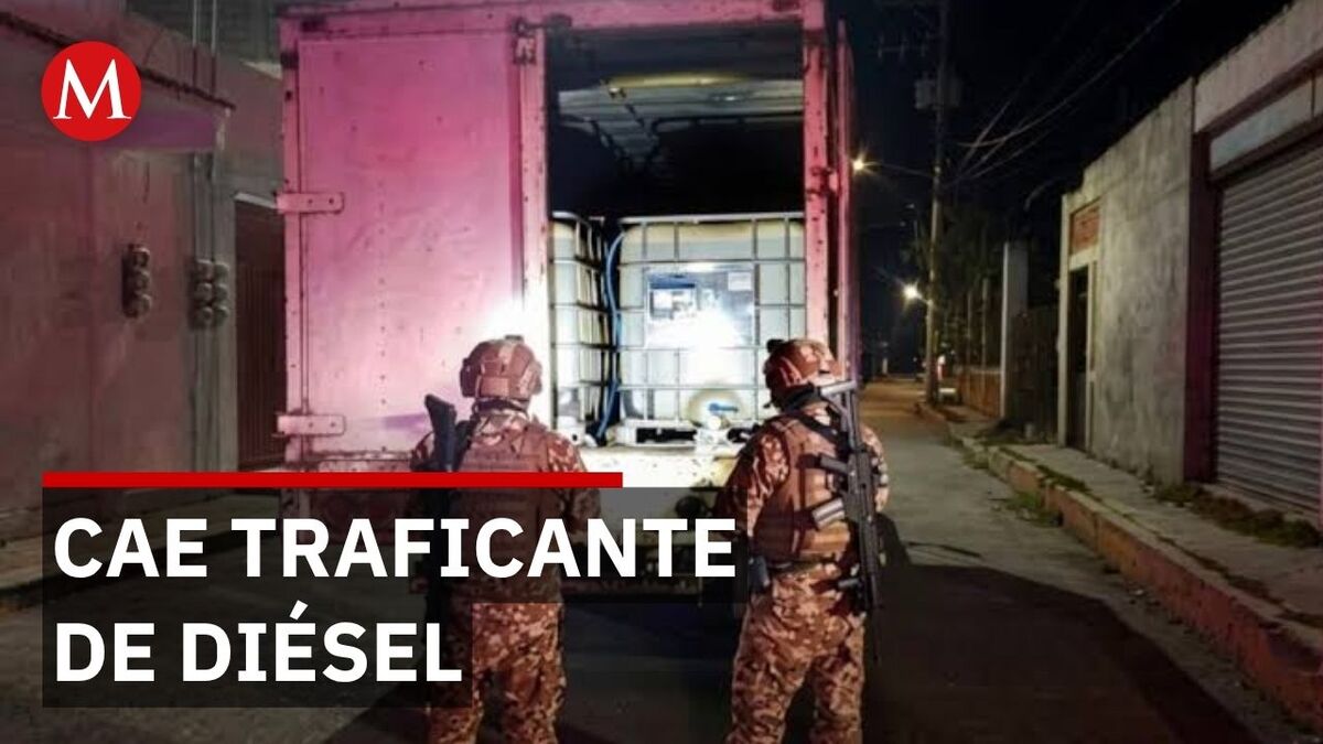 Detienen a transportista con 5 mil litros de diésel ilícito en Coyotepec