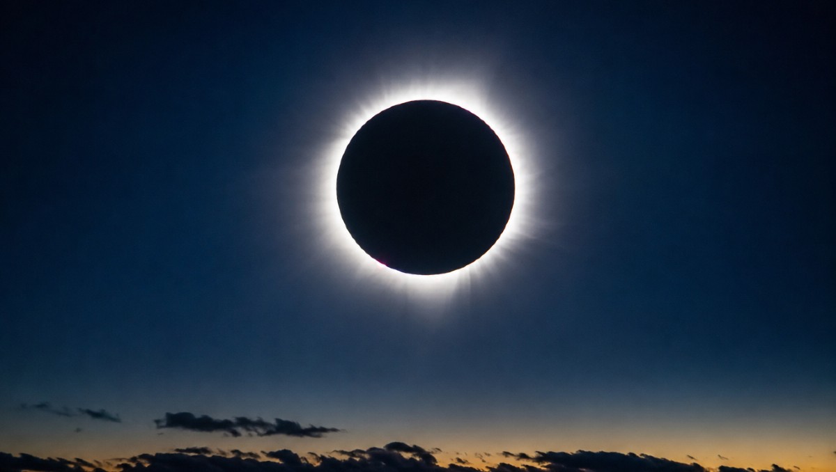 El siguiente eclipse solar podrá verse dentro de unos meses | IA Discover