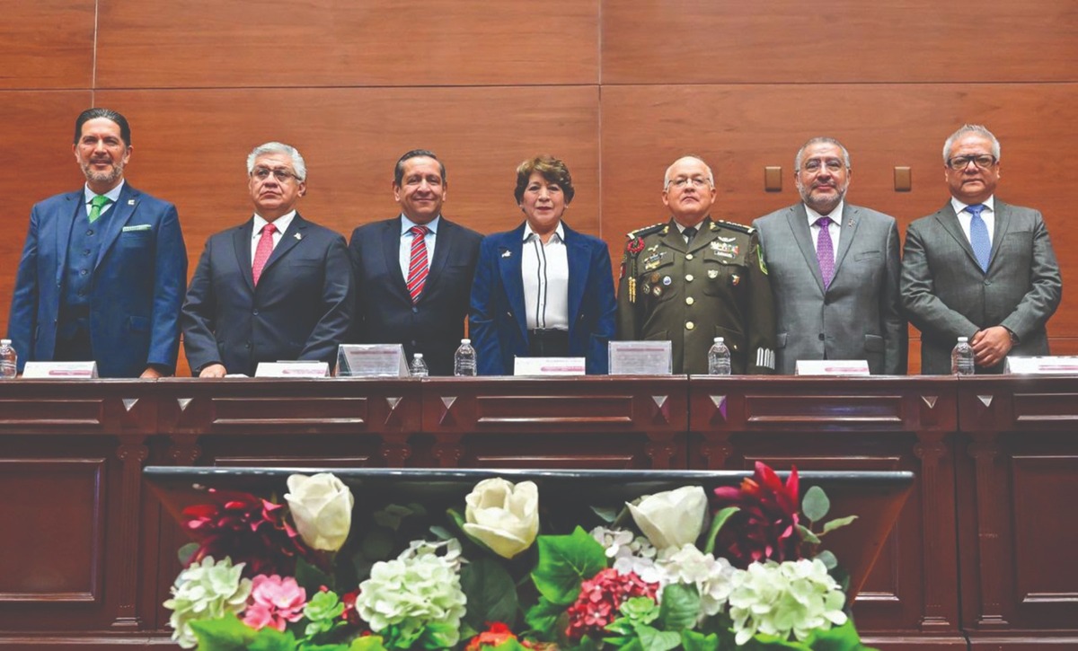 La maestra inauguró los trabajos del Segundo Foro Estatal de Justicia Cívica. CORTESÍA: GEM