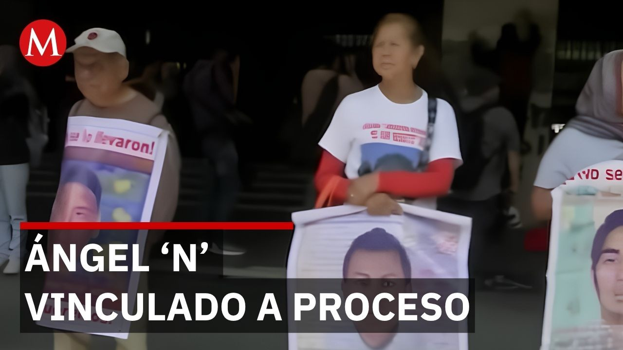 Vinculan a proceso a exgobernador por caso Ayotzinapa