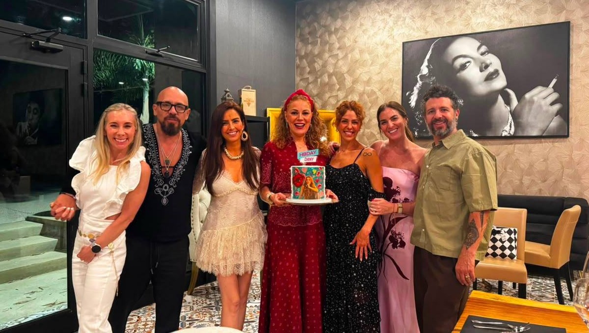 La cantante estuvo acompañada por figuras como Angie Taddei, Karla Díaz y Regina Murguía | Foto: Especial