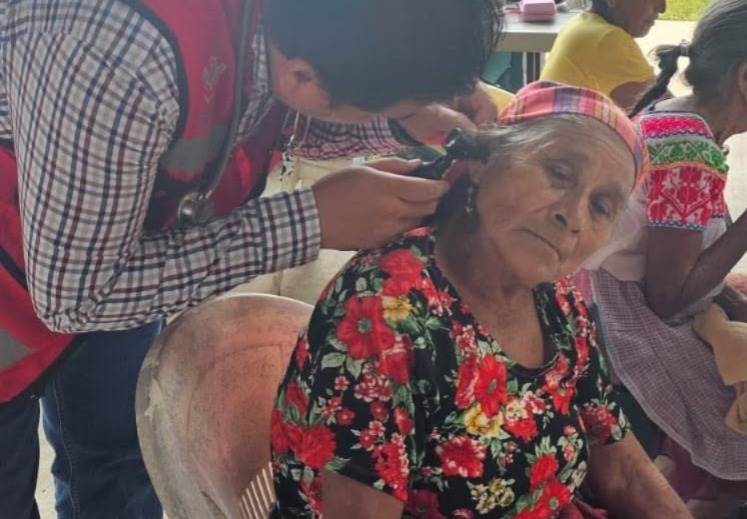 Garantizan derechos indígenas y prevención de salud en náhuatl dentro del ISSSTE Huejutla. (Cortesía)