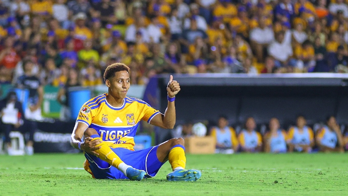 Ozziel Herrera y César Araújo se pierden el duelo ante Atlas (Imago7)
