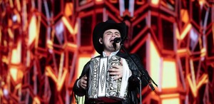 La familia del cantante ha sido objetivo de múltiples ataques