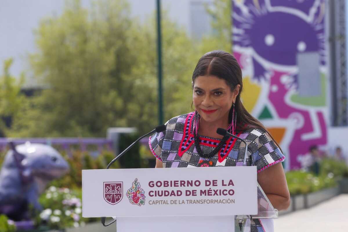 Clara Brugada señaló que el rumbo de México solo lo deciden los mexicanos. | Foto: Araceli López